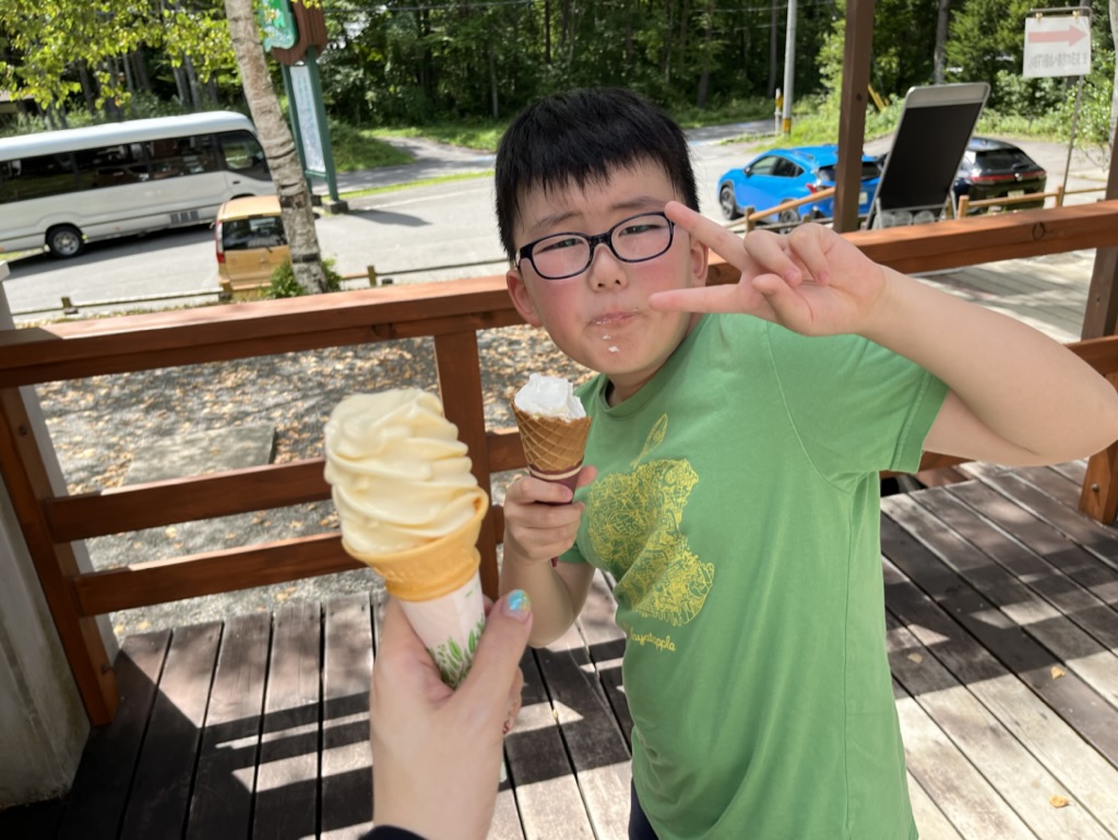 739DBF40-B4FB-4AB7-A8FB-44F1FE902C93_1_105_c