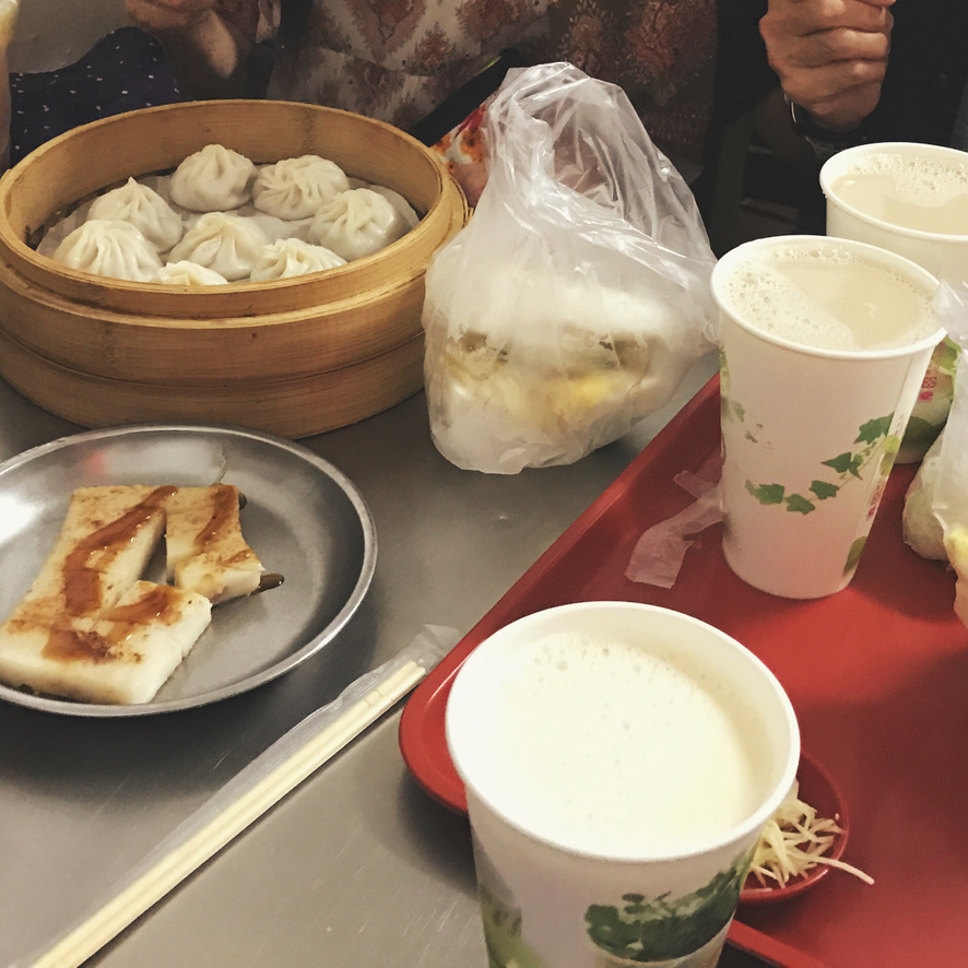 7E46C4BF-AFEF-4106-BAA5-F5768E5BF8E6_1_105_c