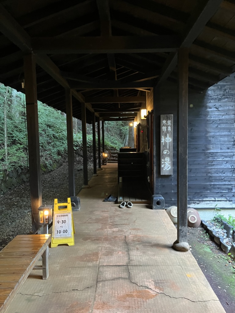 82244554-0585-4BA4-AF47-36D48B449377_1_105_c