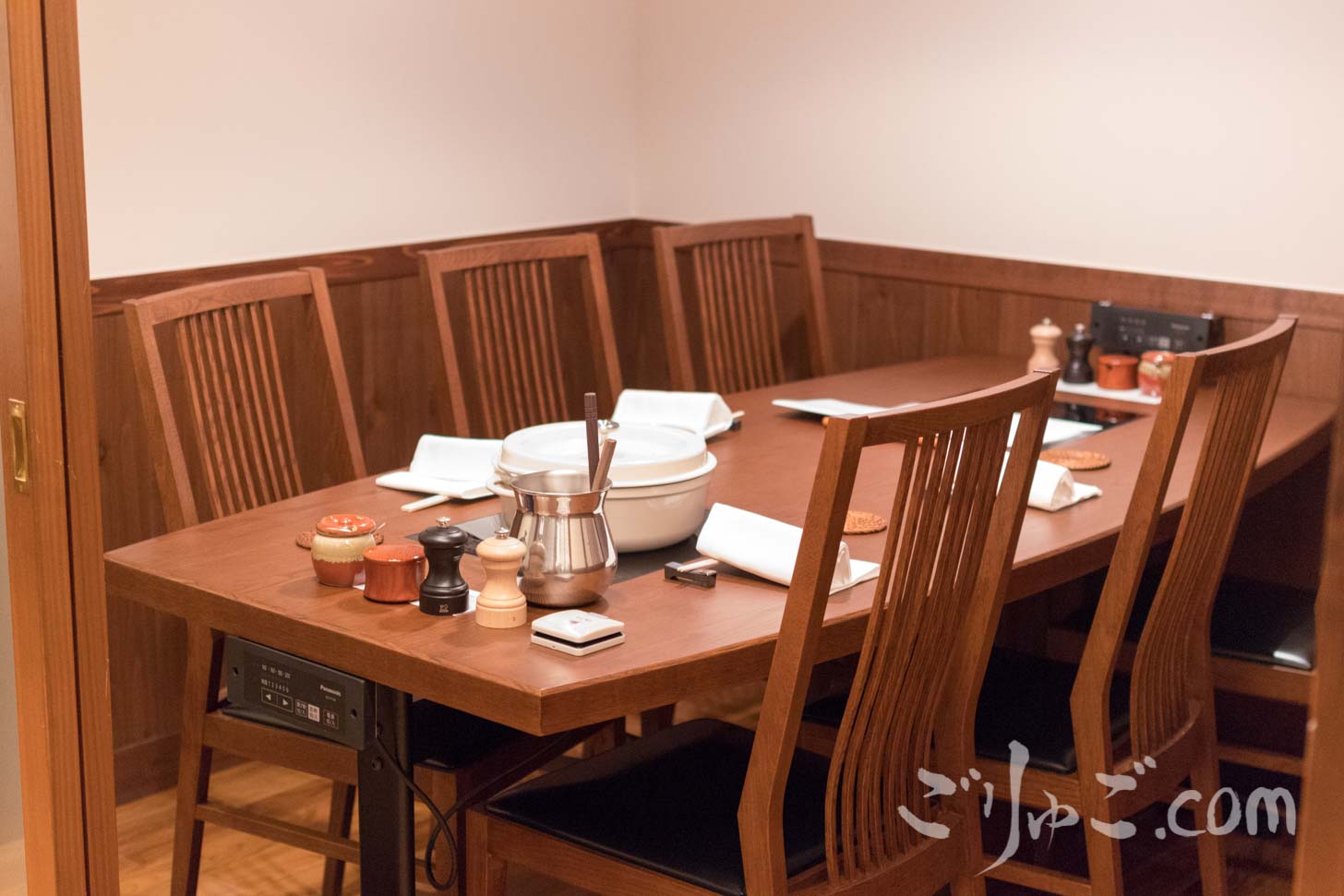 8d68ffac19bff2b32660f71cb70bc284_MD5