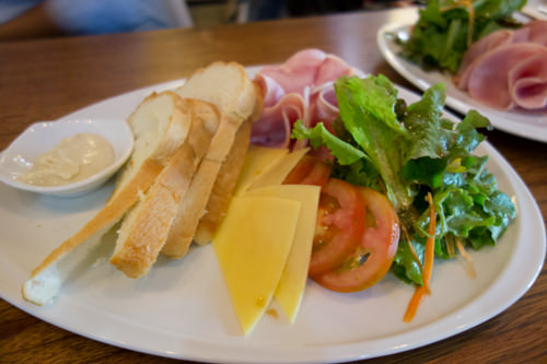 digbys-groccer-and-cafe-05